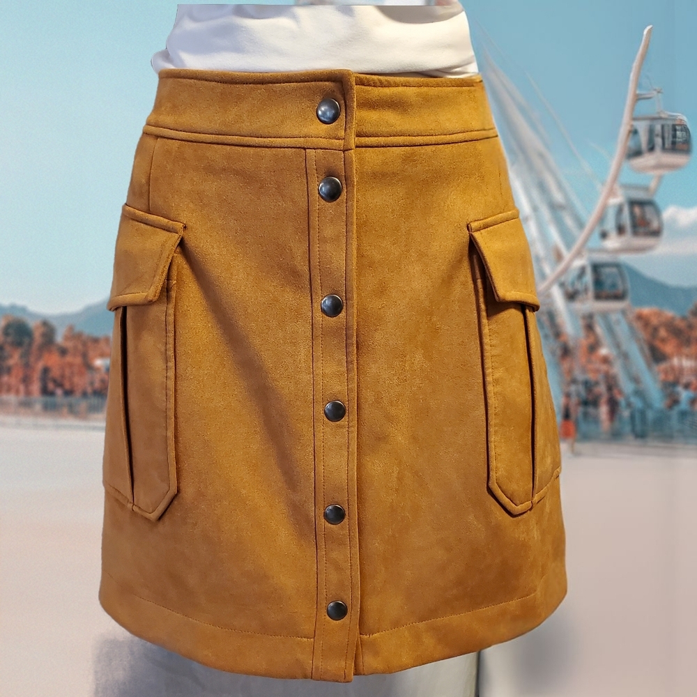 Joe Fresh Faux Suede Mini‎ Skirt Camel Button Front Pocket Detail Size 8